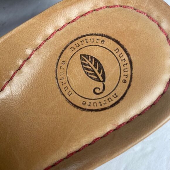 Nurture Women's size 9 M Red Leather Slip-On Sandals Open Toe low top. - Picture 6 of 15